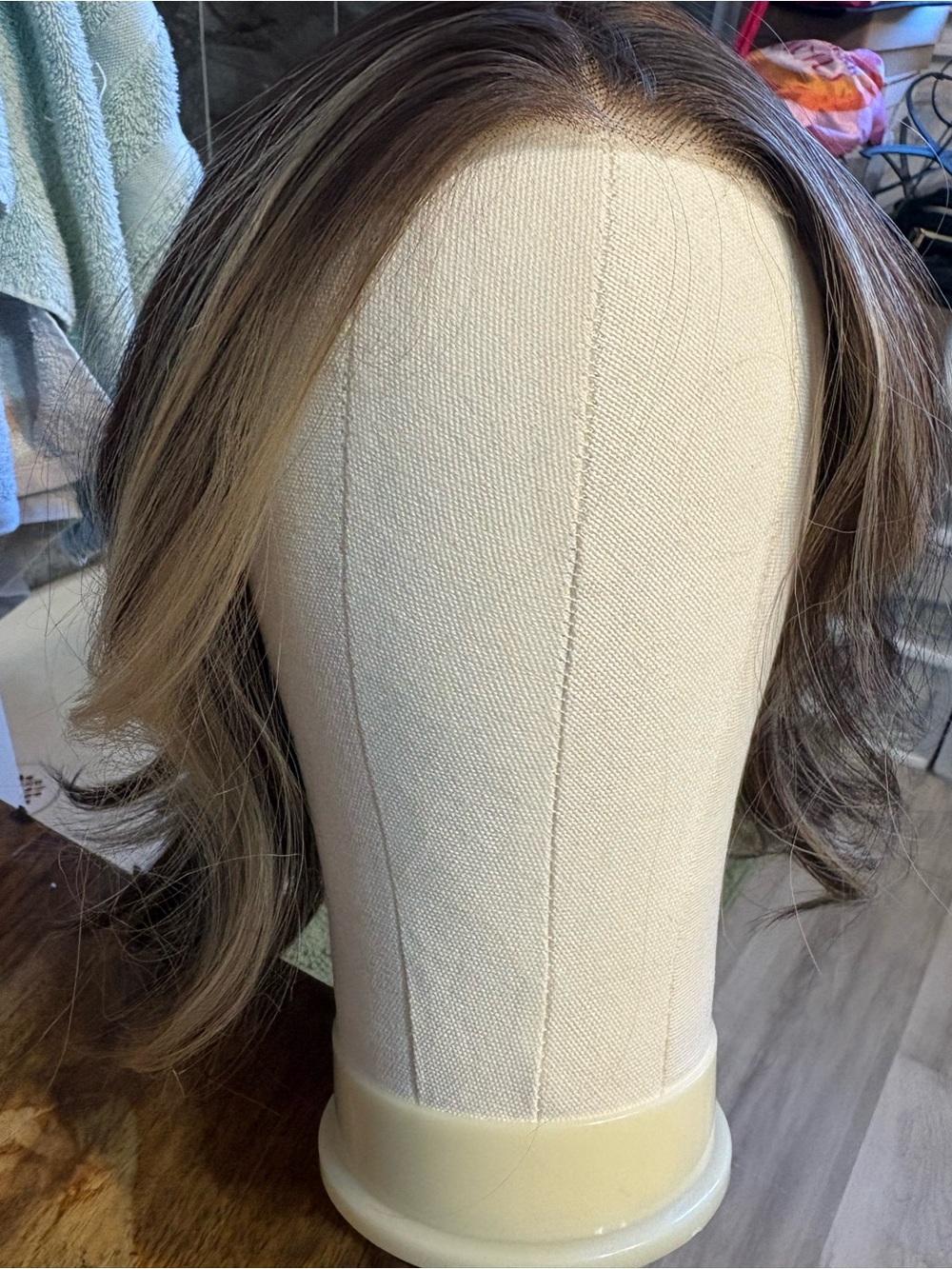 CSC Noah Brunette with Highlights Petite new